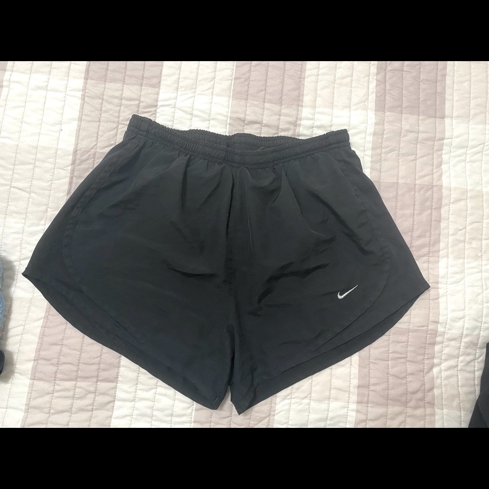 Black Nike pro shorts size small